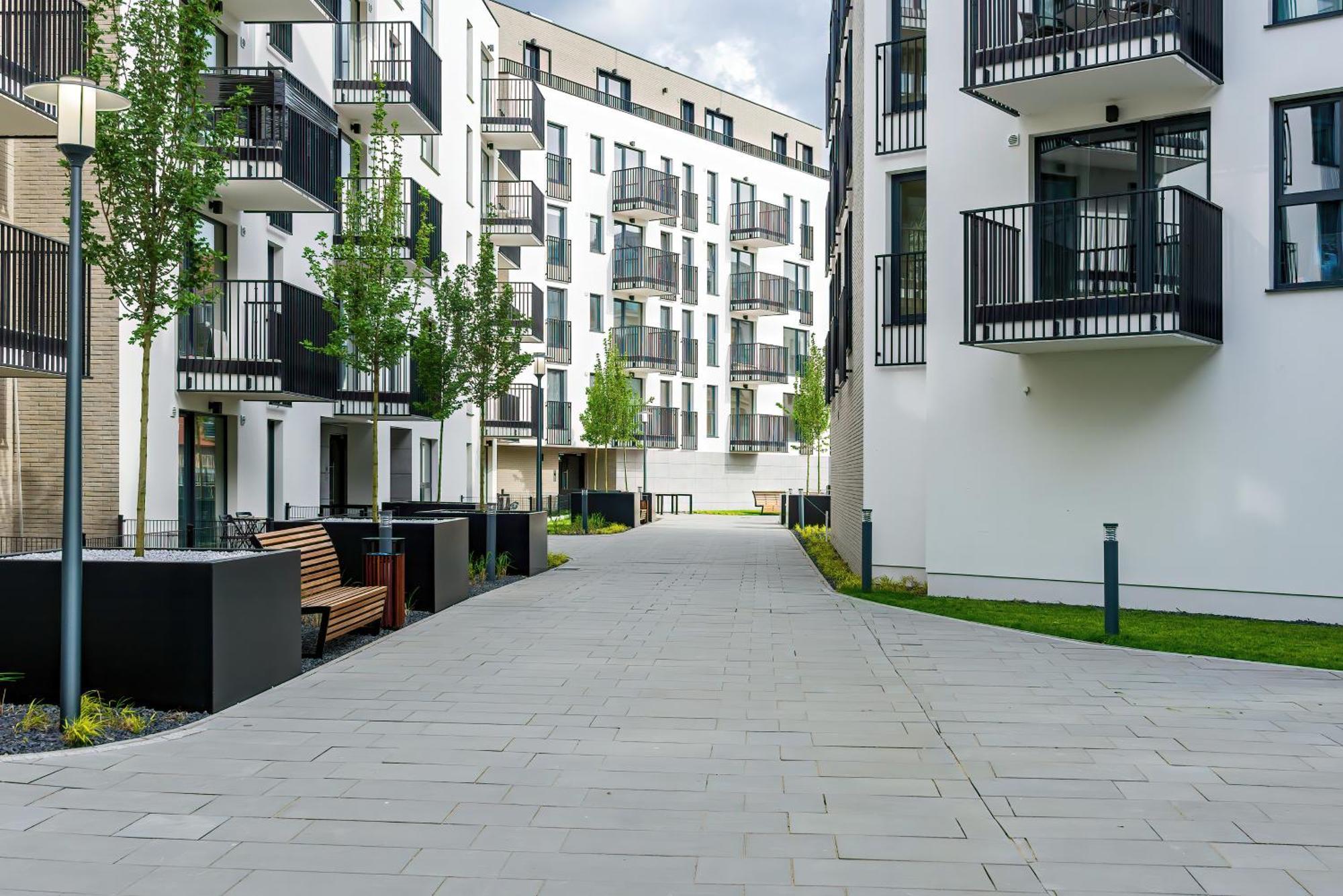 Stylish & Comfy Garbary Apartments With Parking By Noclegi Renters Poznan Luaran gambar