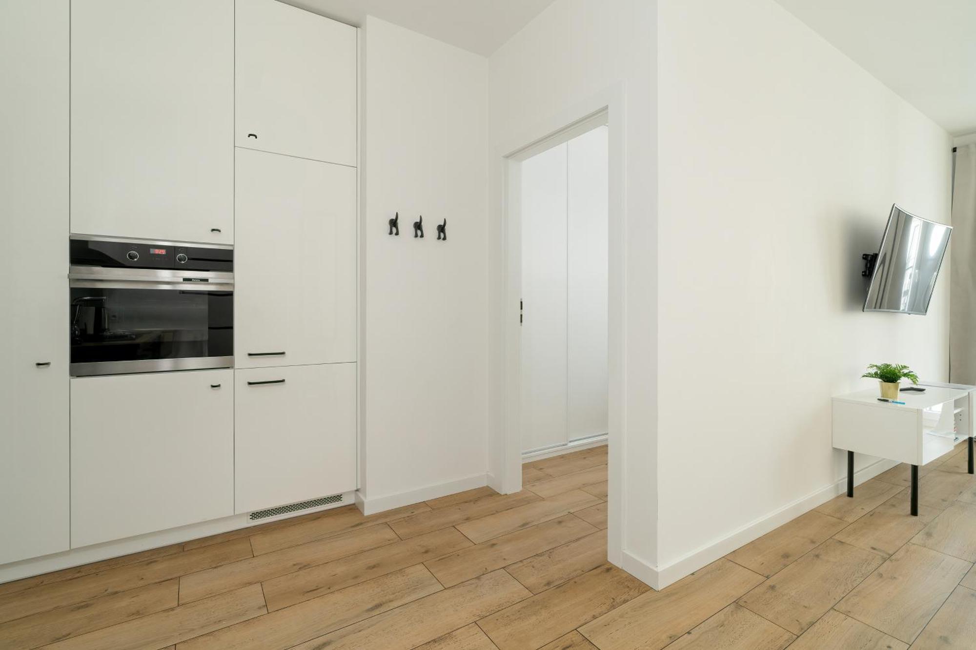 Stylish & Comfy Garbary Apartments With Parking By Noclegi Renters Poznan Luaran gambar