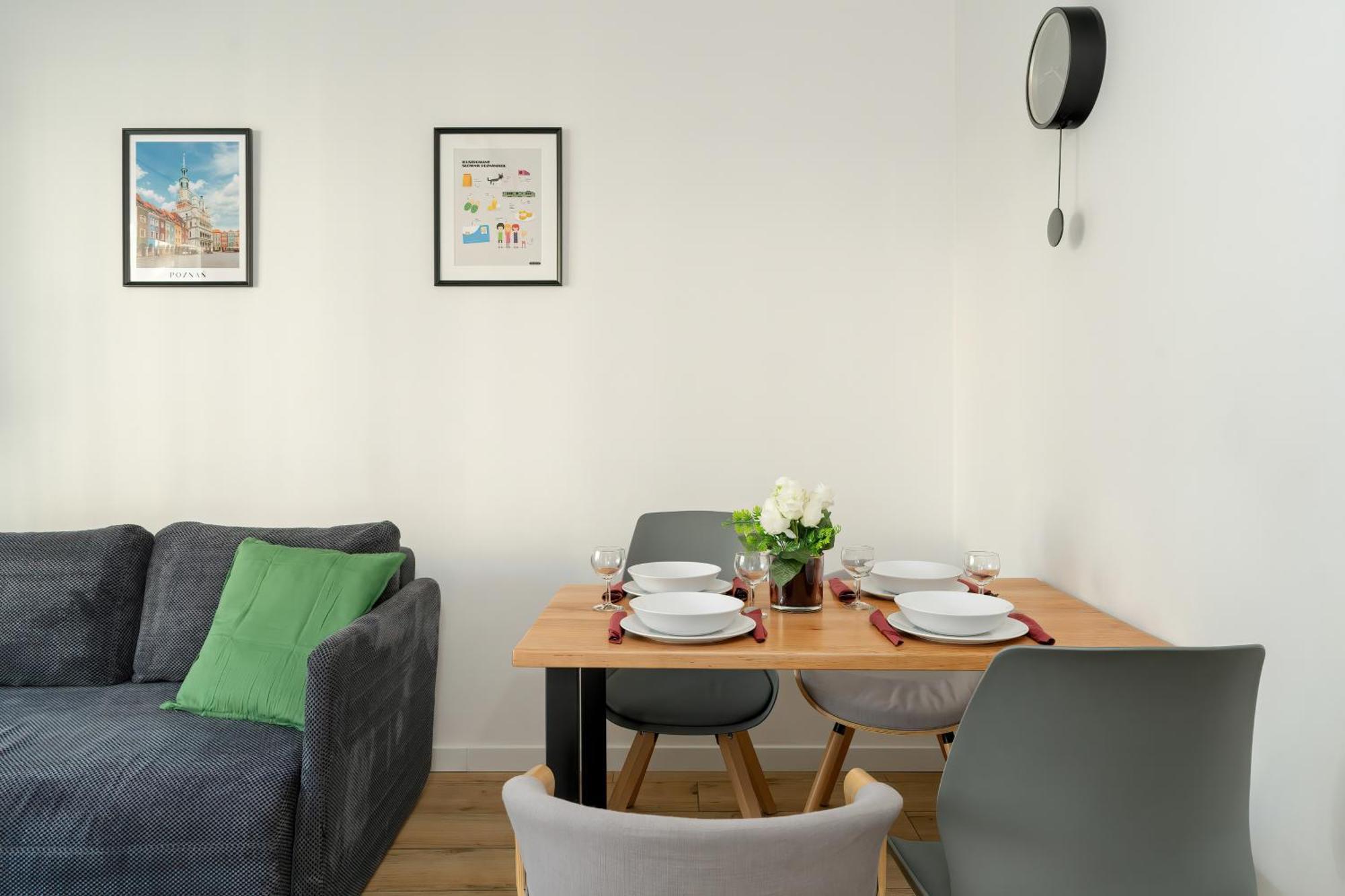 Stylish & Comfy Garbary Apartments With Parking By Noclegi Renters Poznan Luaran gambar